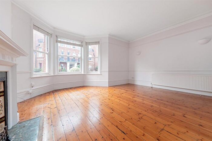 2 Bedroom Flat To Rent In Antrim Road, Belsize Park, NW3