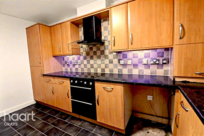 3 Bedroom End Of Terrace House To Rent In Failand Mews, Stanford-Le-Hope, SS17