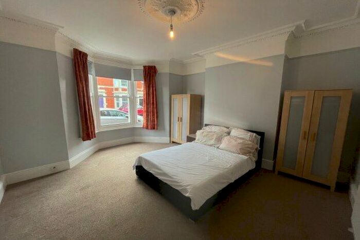 2 Bedroom Flat To Rent In Fairfield Road, Newcastle Upon Tyne, NE2