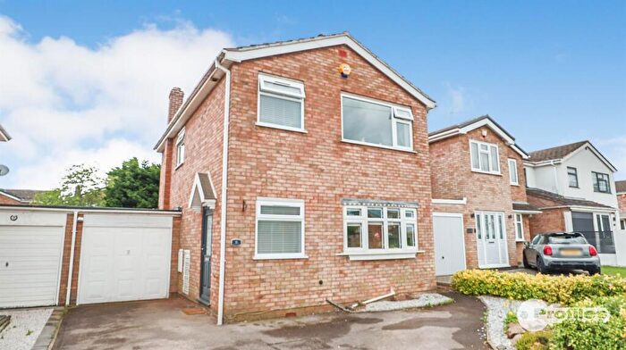 3 Bedroom Detached House For Sale In Primrose Drive, Burbage, LE10