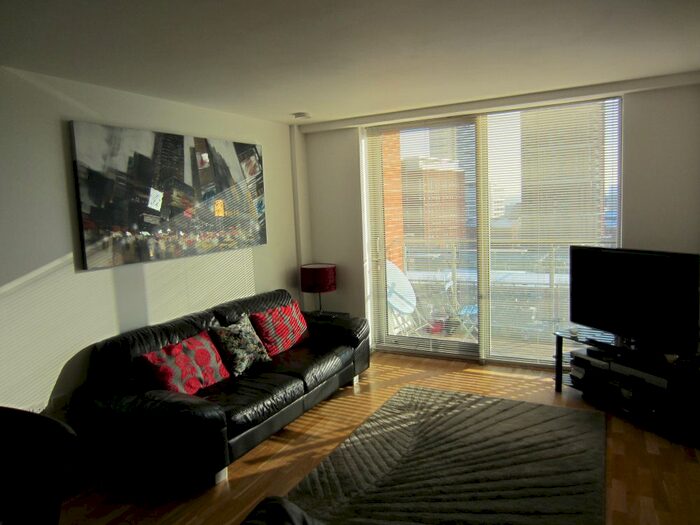 2 Bedroom Flat To Rent In , Whitehall Quay, Leeds, LS1