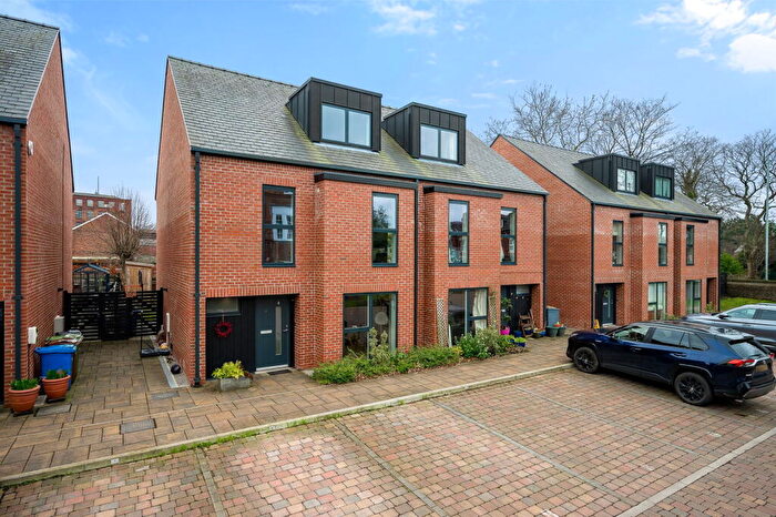 4 Bedroom Terraced House For Sale In St Georges Gardens, Davenport, Stockport, SK2