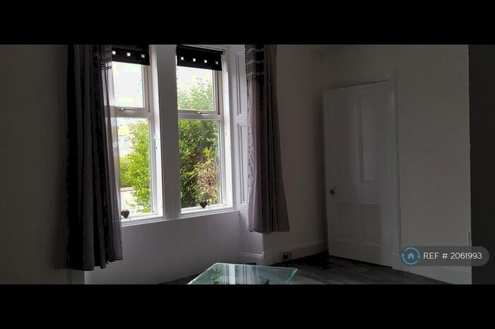 1 Bedroom Flat To Rent In Smithfield Loan, Alloa, FK10