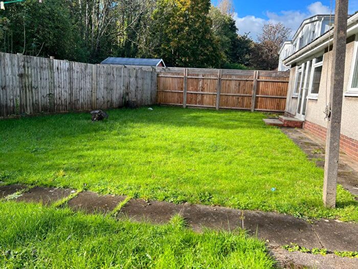 2 Bedroom Bungalow To Rent In Pen-y-Dre, Rhiwbina, Cardiff, CF14