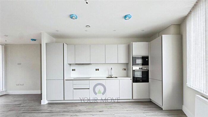 2 Bedroom Flat To Rent In Crayford Road, Crayford, Dartford, DA1