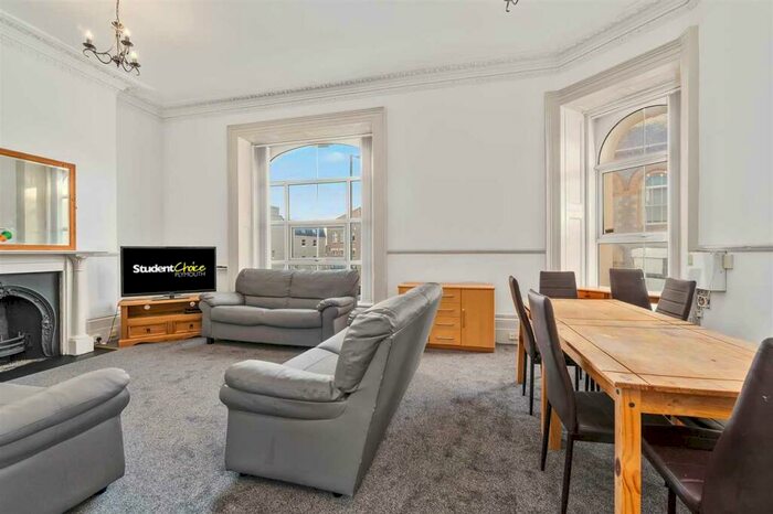 9 Bedroom End Of Terrace House To Rent In North Hill, Plymouth, PL4