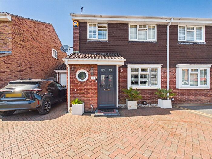 3 Bedroom Semi Detached House For Sale In Owl Close, Abbeydale, Gloucester, Gloucestershire, GL4