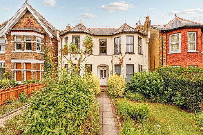 1 Bedroom Flat To Rent In Inglis Road, London, W5