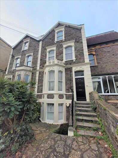 2 Bedroom Apartment To Rent In Top Floor Flat, Cotham Brow, BS6