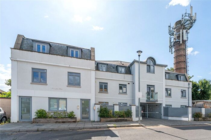 2 Bedroom Flat For Sale In Pouparts Place, Twickenham, TW2