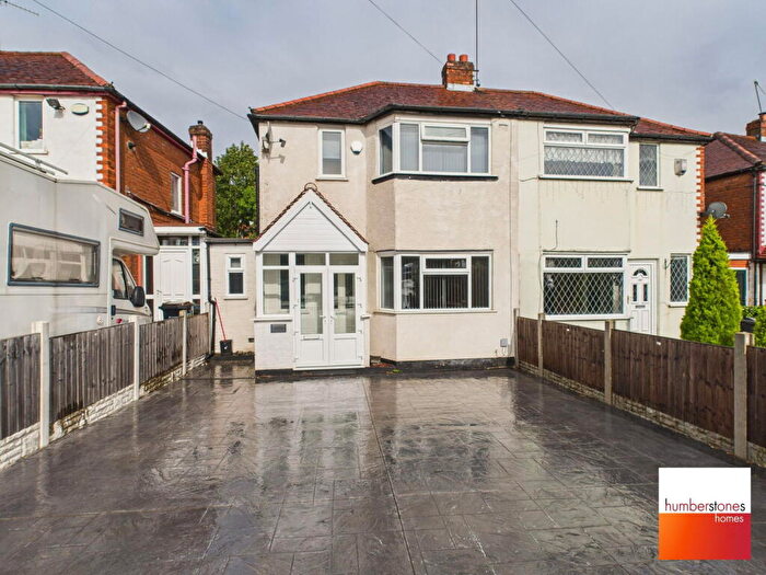 3 Bedroom Semi-Detached House To Rent In Worlds End Lane, Quinton, Birmingham, B32