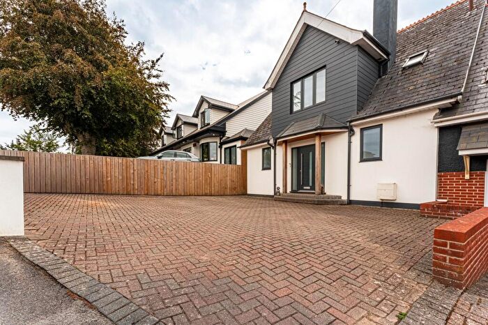 4 Bedroom Semi-Detached House For Sale In Beaulieu Avenue, Christchurch, BH23