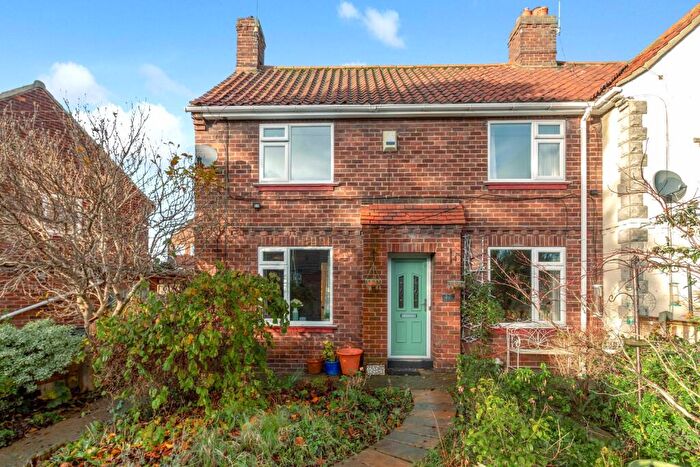 3 Bedroom Semi-Detached House For Sale In Grange Crescent, Tadcaster, North Yorkshire, LS24