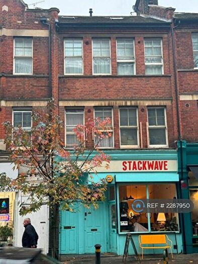 2 Bedroom Flat To Rent In Compton House, Beckenham, BR3