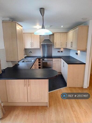 2 Bedroom Flat To Rent In Calvary Court, Stockport, SK3