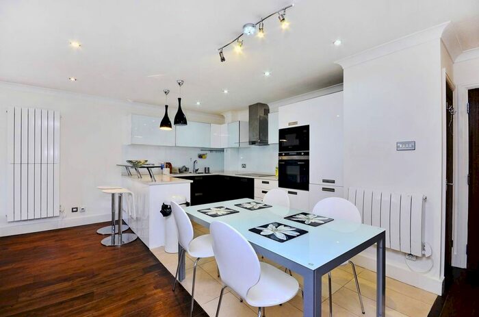 2 Bedroom Flat To Rent In Aria House, Covent Garden, London, WC2B