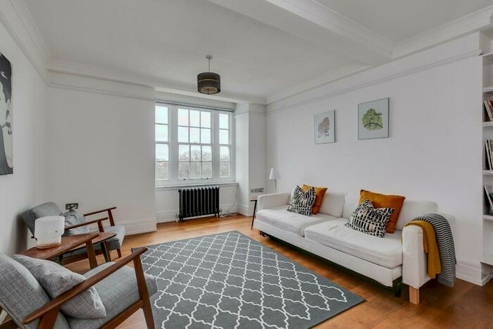1 Bedroom Apartment To Rent In Chalfont Court, Baker Street, NW1