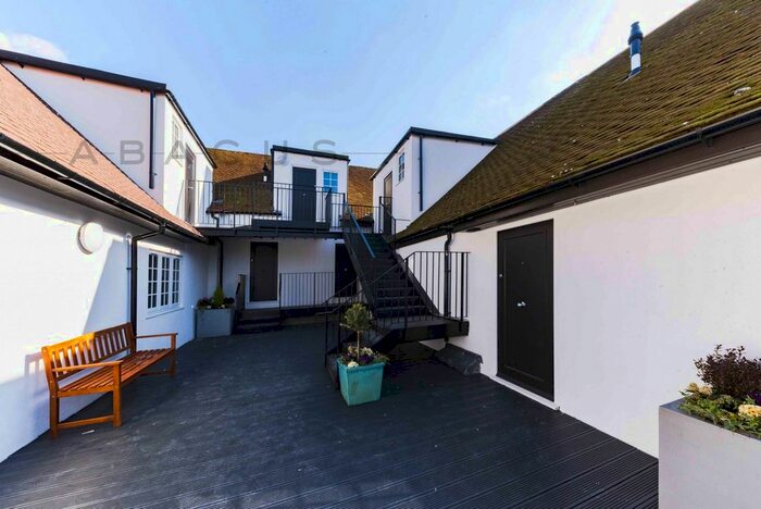 1 Bedroom Flat To Rent In Shenley Road, Borehamwood, WD6