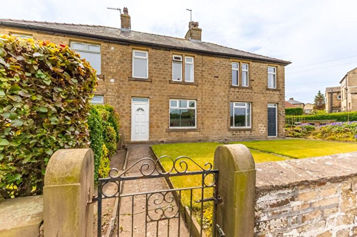 2 Bedroom Terraced House For Sale In Paris, Scholes, Holmfirth, HD9