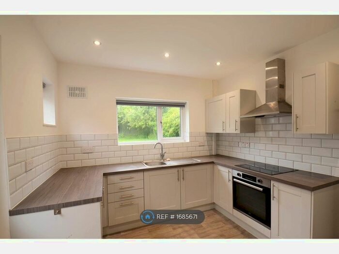 3 Bedroom Semi-Detached House To Rent In Lingfield Close, Darlington, DL1