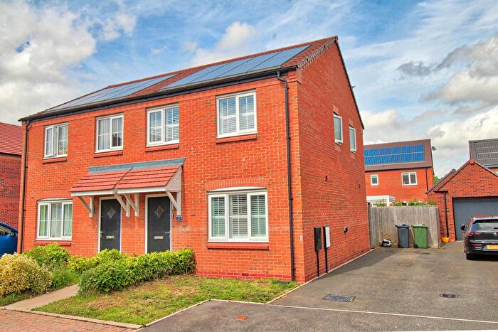 3 Bedroom Semi-Detached House For Sale In Twine Crescent, Malvern, WR14