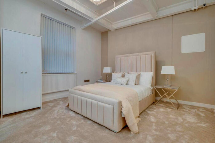 1 Bedroom Apartment To Rent In Peckover Street, Bradford, West Yorkshire, BD1