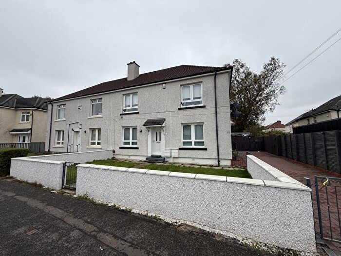 2 Bedroom Flat To Rent In Glanderston Drive, Knightswood, G13