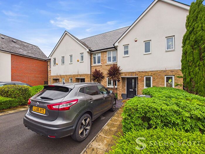 2 Bedroom Terraced House To Rent In Parkview Way, Epsom, KT19