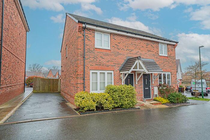 2 Bedroom Semi Detached House For Sale In Kingfisher Way, Cheswick Green, B90