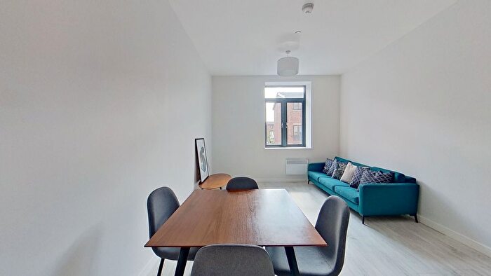 2 Bedroom Flat To Rent In Atkinson Street, Leeds, LS10