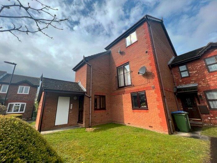 1 Bedroom Flat To Rent In Unwin Close, Southampton, Hampshire, SO19