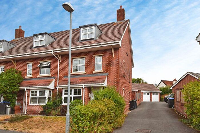 3 Bedroom End Of Terrace House For Sale In Sassoon Close, Salisbury ***Video Tour***, SP2