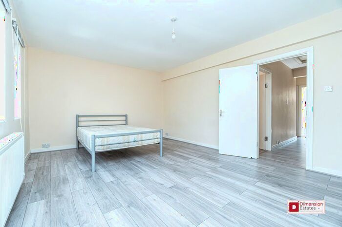 3 Bedroom Maisonette To Rent In Lower Clapton Road, Lower Clapton, Hackney, E5