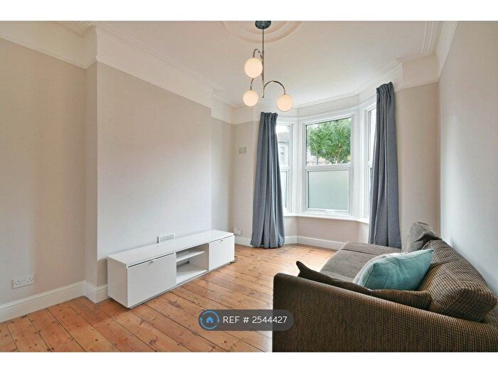 1 Bedroom Flat To Rent In Churchill Road, London, NW2