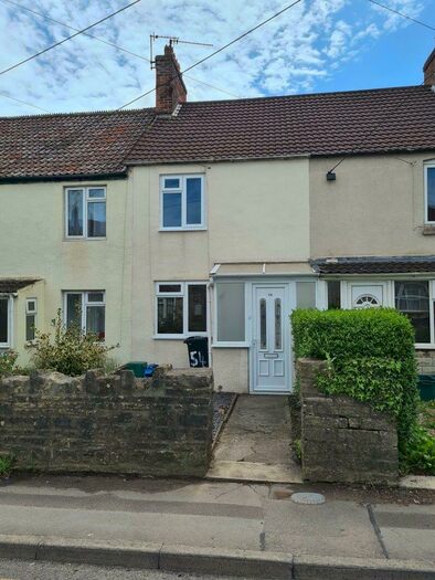 2 Bedroom Terraced House To Rent In Radstock Road, BA3