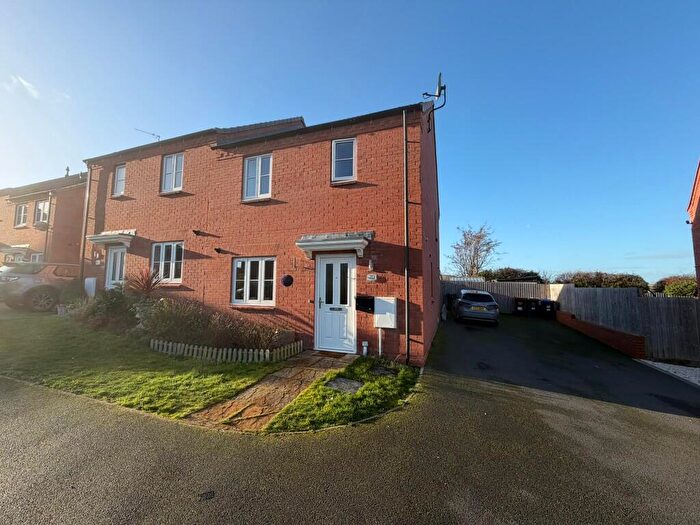 3 Bedroom Semi Detached House For Sale In Muscott Close Flore Northants, NN7