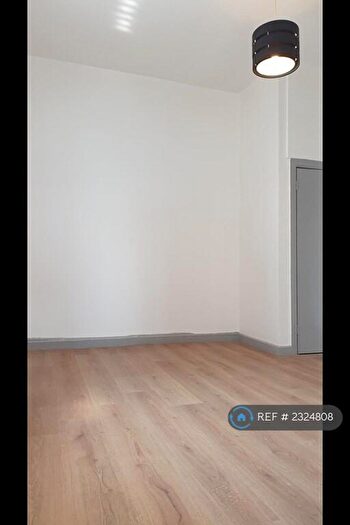 Studio To Rent In Mossley Hill, Liverpool, L18