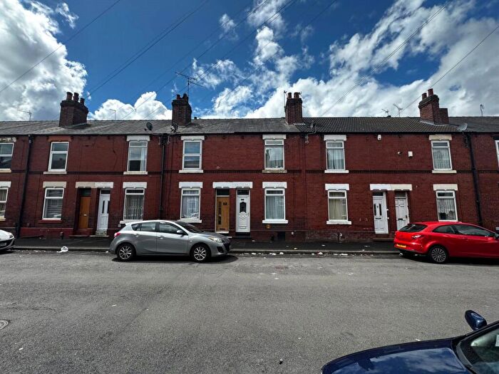 2 Bedroom Terraced House For Sale In Gladstone Road, Doncaster, South Yorkshire, DN4