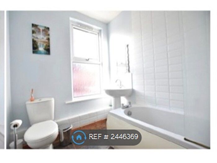 4 Bedroom Terraced House To Rent In Victoria Grove, Leeds, LS9