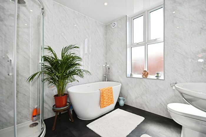 2 Bedroom Terraced House For Sale In Princess Street, Chesterfield, Derbyshire, S41