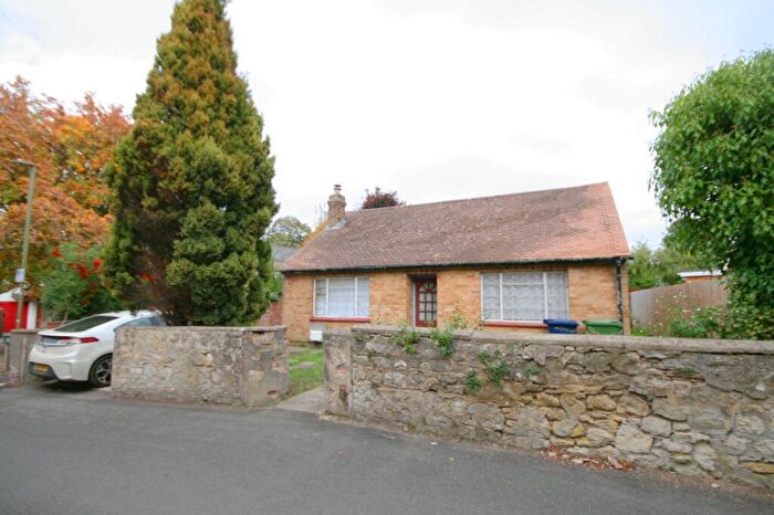 3 Bedroom Detached Bungalow For Sale In Quarry School Place, Oxford, OX3