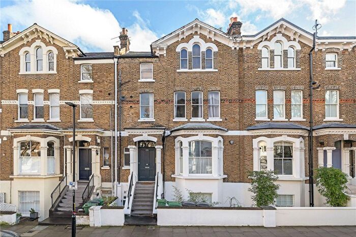 2 Bedroom Flat For Sale In King Henrys Road, Primrose Hill, London, NW3
