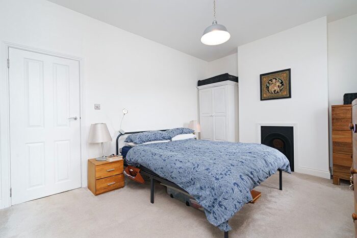 2 Bedroom Flat To Rent In Langland Gardens, Frognal, London, NW3