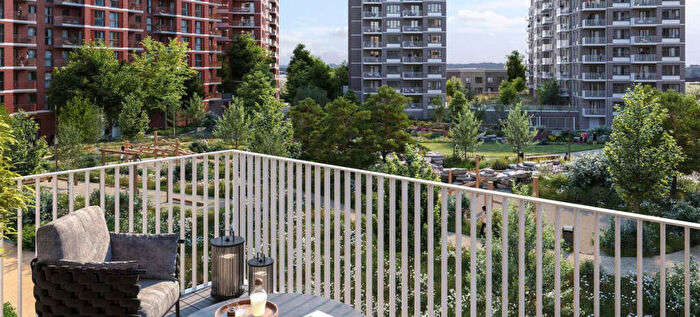 2 Bedroom Apartment To Rent In Lombard Square, Plumstead, SE28