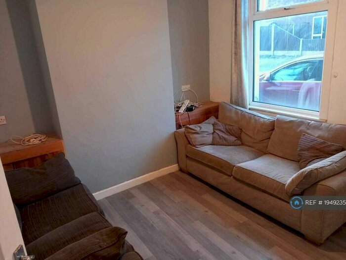 3 Bedroom Terraced House To Rent In Cross Street, Newark, NG24