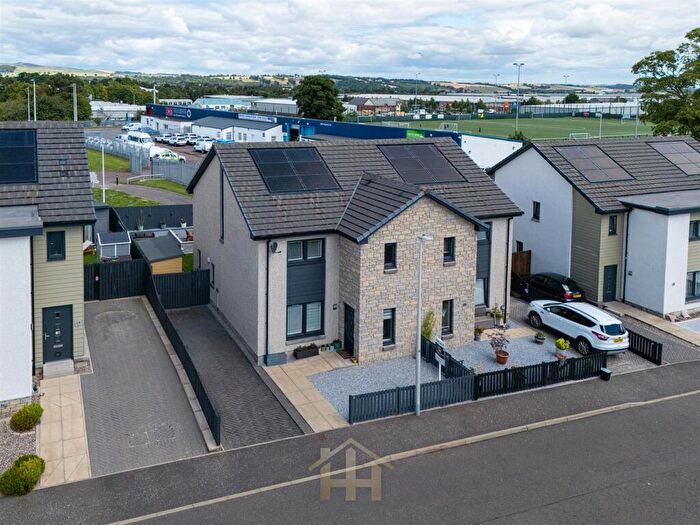 3 Bedroom House For Sale In Kilspindie Crescent, Dundee, DD2