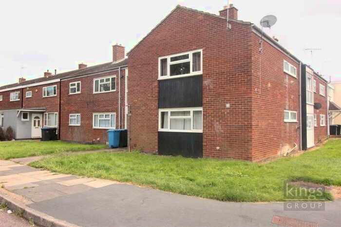 Flat To Rent In Barn Mead, Harlow, CM18