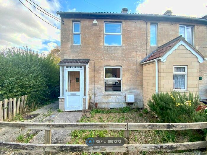 2 Bedroom End Of Terrace House To Rent In Wyke Road, Trowbridge, BA14