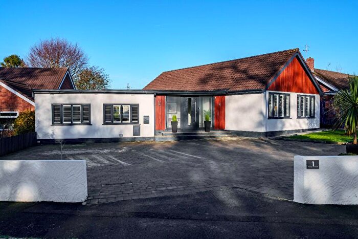 3 Bedroom Detached House For Sale In Demage Lane South, Upton, Chester, CH2