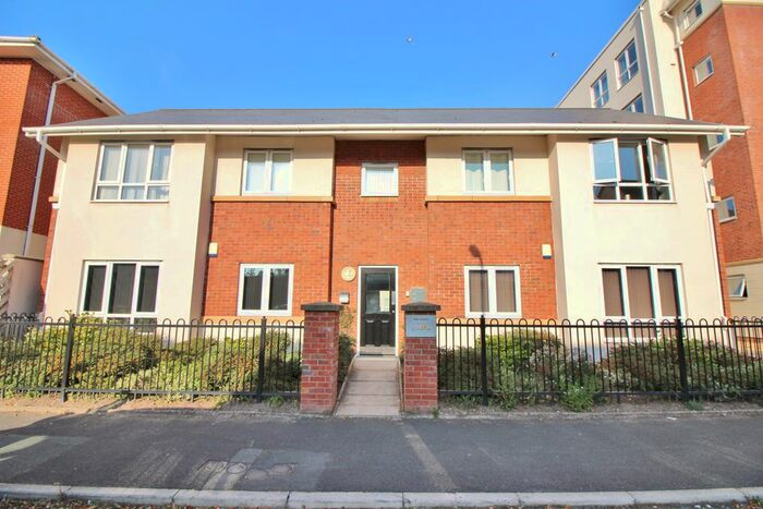 1 Bedroom Flat To Rent In Houghton Grove, Southport, Southport, PR9